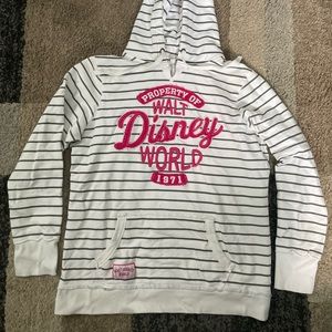 Woman’s Disney Hoodie Sz XL